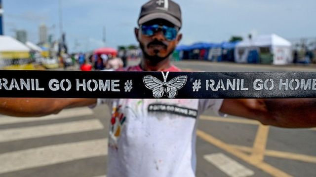 இலங்கை போராட்டம்