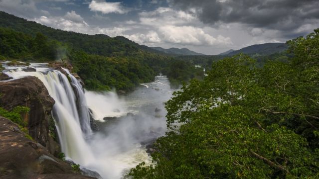 அதிரப்பள்ளி