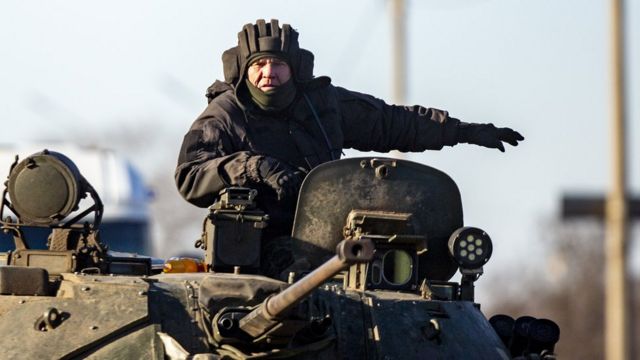 Украинский военный на БМП-2