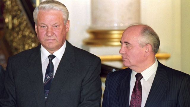 Yeltsin ve Gorbacev