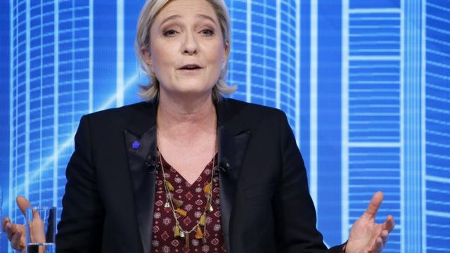 Ле Пен считает обвинения, выдвинутые против нее, политически мотивированными