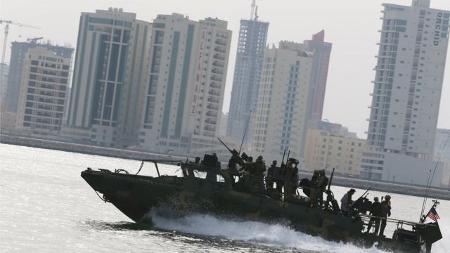 미 해군 5함대 기지는 바레인에 위치해있다