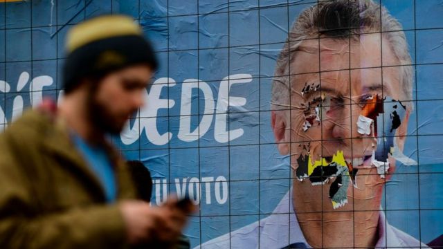 Cartel de Macri.