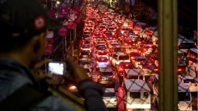 Congestión de tránsito en Manila en August 2019