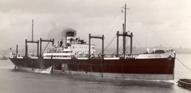 SS Politician ancorado em Liverpool, em 1940