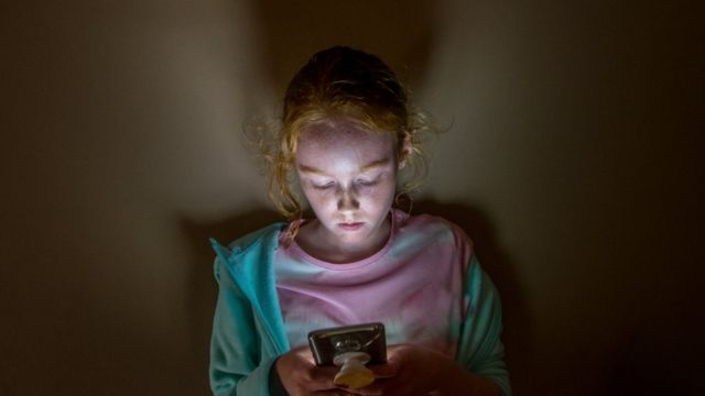 Smartphones reduce the amount of time children spend outdoors