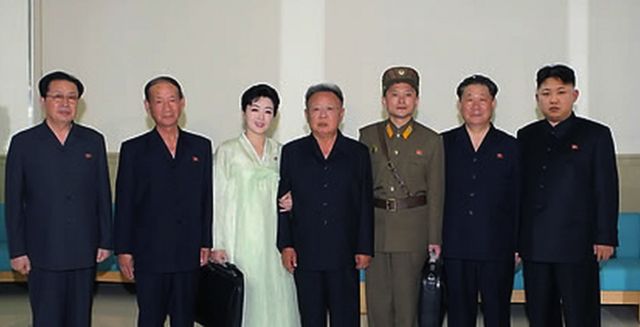 Picture of North Korean leadership disseminated around July 2011