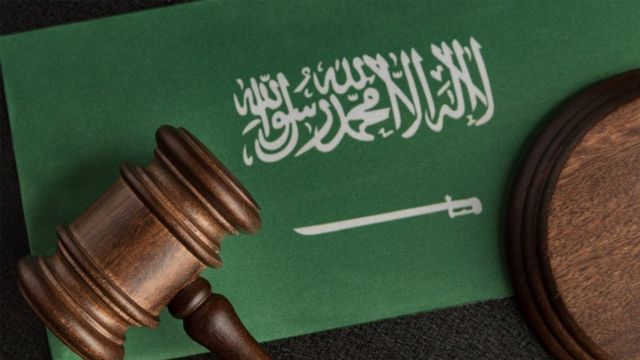 نظام الأحوال الشخصية: قانون جديد لتنظيمه في السعودية، فما تفاصيله؟ - BBC News عربي