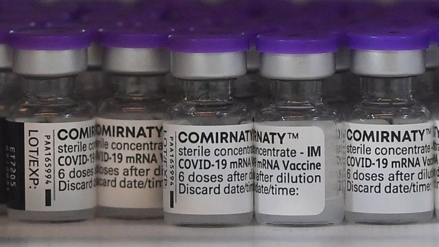 意大利热那亚一处疫苗接种点内储存的辉瑞—BioNTech复必泰信使核糖核酸（mRNA）疫苗（1/4/2021）