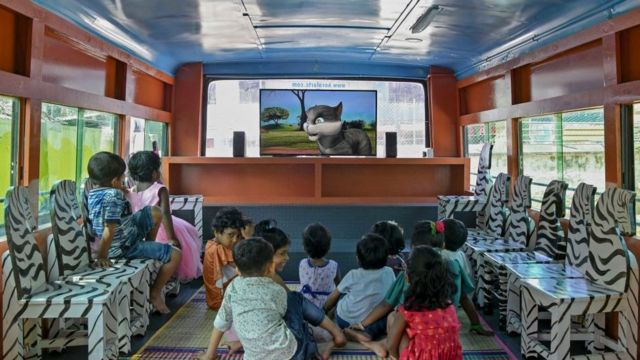 ஆண்,பெண் பள்ளிகள் தனித்தனியாக இருப்பது சரியா?