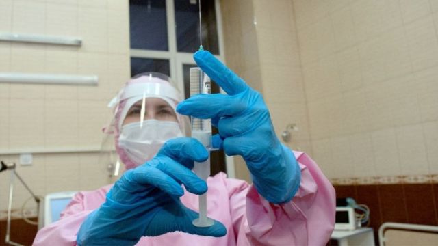 Бюджетним коштом поки що можна вакцинувати лише 4 мільйона українців
