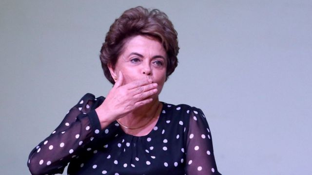 Dilma Rousseff no lançamento do livro A Resistência ao Golpe de 2016, na UnB, em 30/5/2016