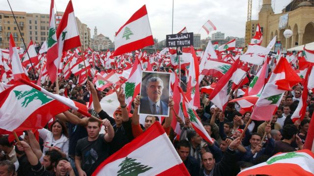 Protes pendukung Hariri di Beirut (07/03/05)
