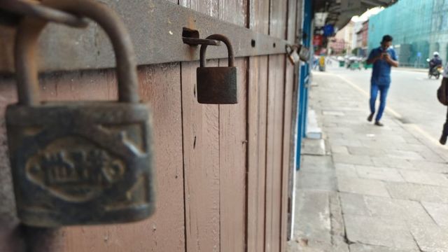 இலங்கை வேலைநிறுத்தம்