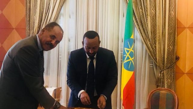 ፕረዚደንት ኢሳይያስ ኣፈወርቅን ቀዳማይ ሚኒስትር ኣብዪ ኣሕመድን