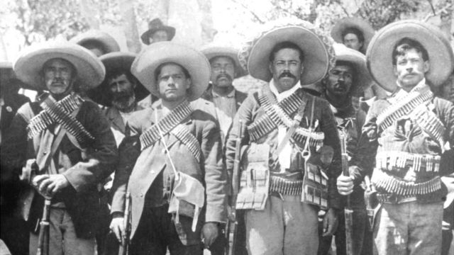 Revolucionarios con Pancho Villa