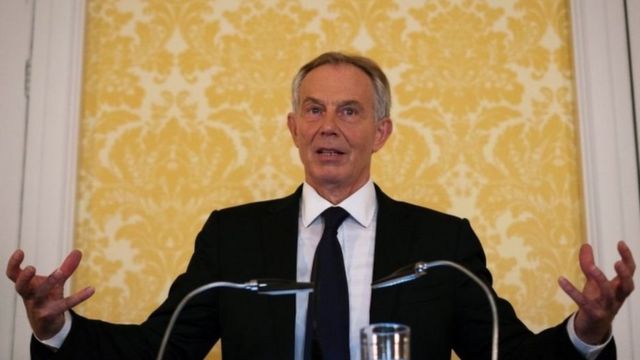 Bamwe baravuga ko Blair atakurikije amategeko mu kuja mu ntambara ya Iraq