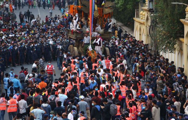 सेतो मच्छिन्द्रनाथको जात्रा