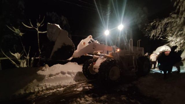 Murree: Heavy snowfall kills 22 people including 10 children, rescue operations continue, Imran Khan orders investigation Murree: Heavy snowfall kills 22 people including 10 children, rescue operations continue, Imran Khan orders investigation