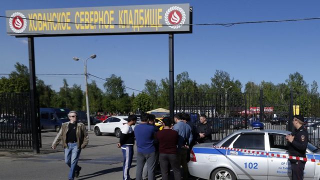 что случилось на хованском кладбище в москве вчера. Смотреть фото что случилось на хованском кладбище в москве вчера. Смотреть картинку что случилось на хованском кладбище в москве вчера. Картинка про что случилось на хованском кладбище в москве вчера. Фото что случилось на хованском кладбище в москве вчера