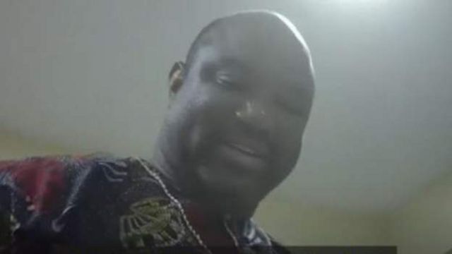 Boniface Igbeneghu en caméra cachée dans le le film
