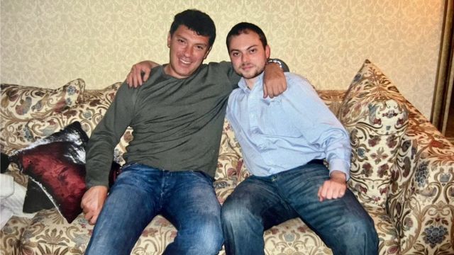 Boris Nemtsov (left) was a friend and mentor of Vladimir (right)