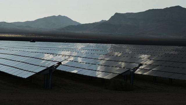 Photovoltaic panels on a solar farm in Neptune, California (16/8/2021)