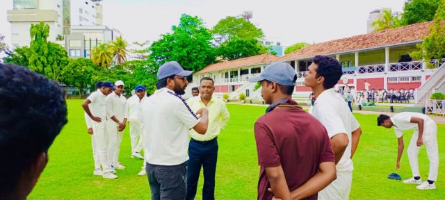 விஜய் சேதுபதி, சினிமா, முத்தையா முரளிதரன், இலங்கை