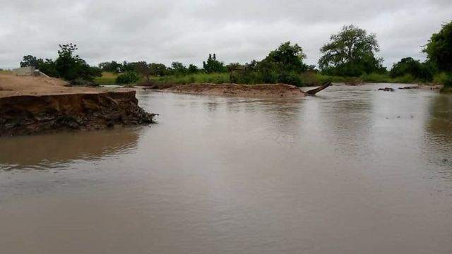 Ghana floods: At least 28 pipo don die for days heavy rain - BBC News ...