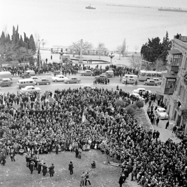 Bakı şəhərində Novruz bayramı günü xalq gəzintisi (21 mart 1968)