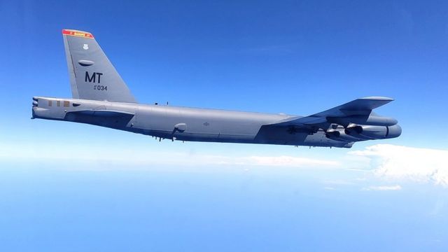 В-52Н ВВС США над нейтральными водами Черного моря 28 августа 2020 года