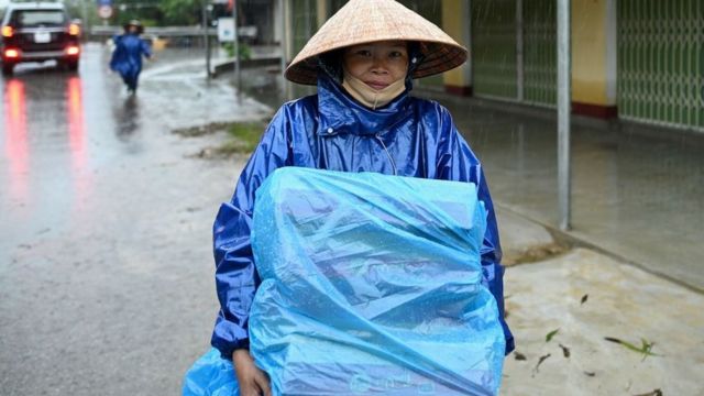 Ăn cướp hợp pháp  _115082889_gettyimages-1229096580