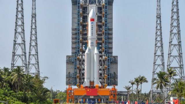 صاروخ المسيرة الطويلة هو عماد البرنامج الفضائي الصيني