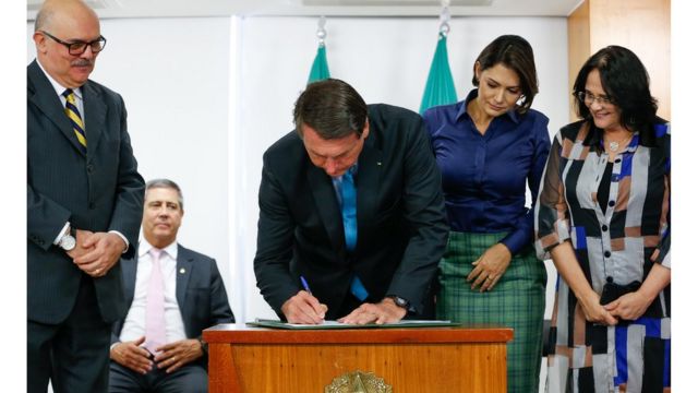 Bolsonaro assinou decreto sobre a Política Nacional de Educação Especial (PNEE), publicada em 1º de outubro