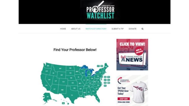 Reprodução do site Professor Watchlist, mostrando um mapa dos Estados Unidos e o texto: 'encontre seu professor abaixo'