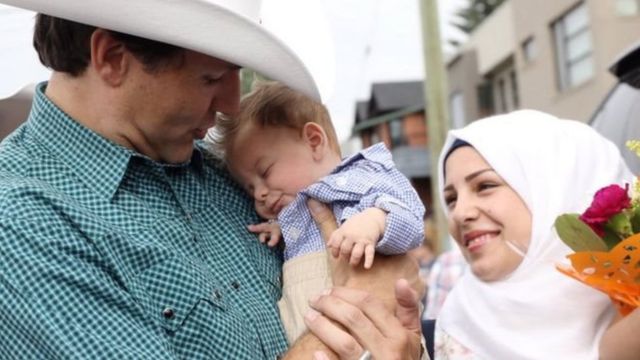 Ministri w'intebe yacigatiye urwo ruhinja igihe gito mu mujyi wa Calgary