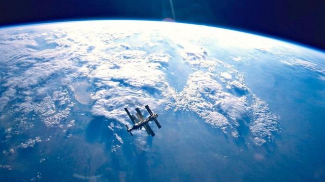 La estación espacial Mir antes de estrellarse en el Pacífico
