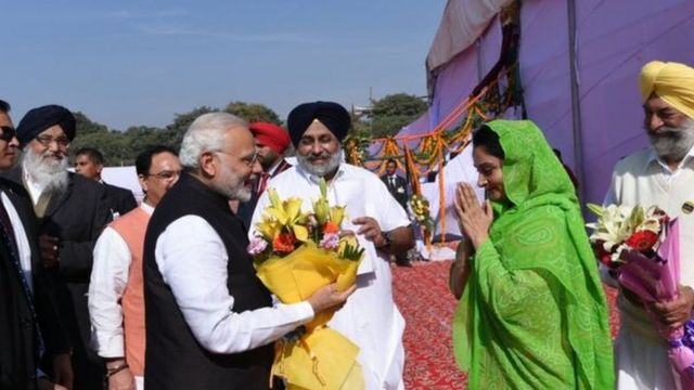नरेंद्र मोदी