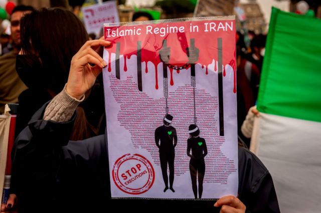 Protesta en Italia contra las ejecuciones en Irán