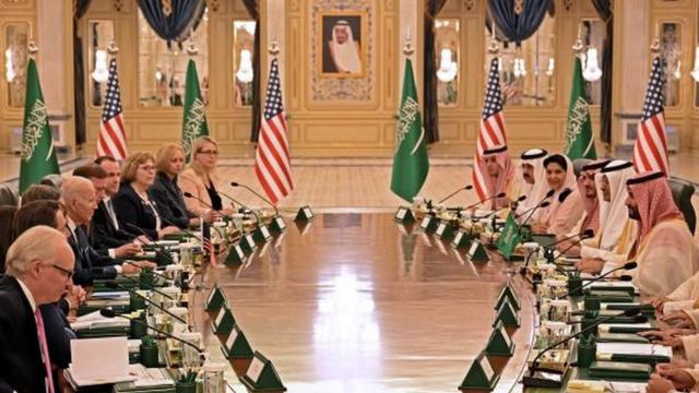 اجتماع الجانبين الأمريكي والسعودي.