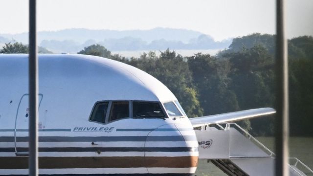 أعدت الحكومة البريطانية طائرة لنقل طالبي اللجوء إلى رواندا في وقت سابق من هذا الشهر