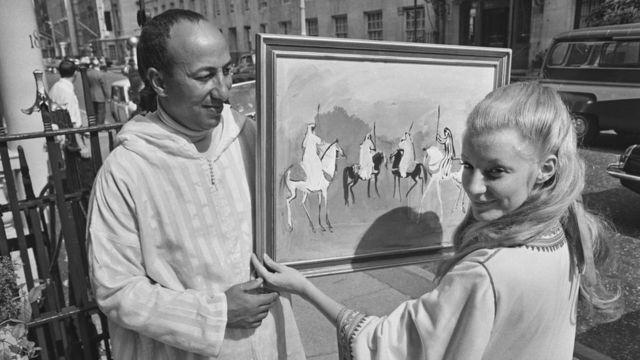 الرسام المغربي حسن الكلاوي وزوجته في عام 1967