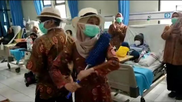 Konten TikTok melibatkan pasien disebut melanggar etika - Berjoget di ...