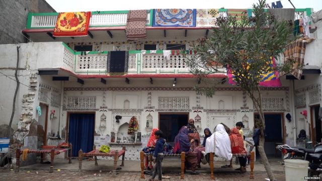 வாரிஸின் வீடு