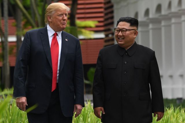 Трамп и Ким Чен Ын во время своей встречи. Июнь 2018 года.