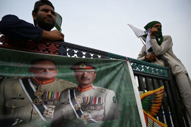 پاکستان، فوج، قیادت