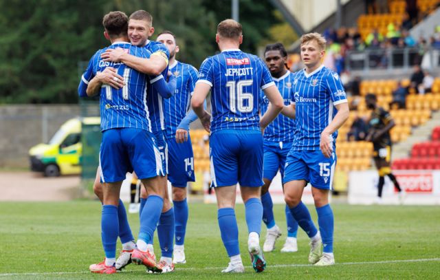Dara Costelloe (left) of St Johnstone celebrates scoring the opening goal with his teammates during a cinch Premiership match between St Johnstone and Livingston