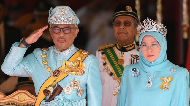 the sixth Sultan of Pahang, Al-Sultan Abdullah Ri'ayatuddin Al-Mustafa Billah Shah Ibni Sultan Ahmad Shah Al-Musta'in Billah