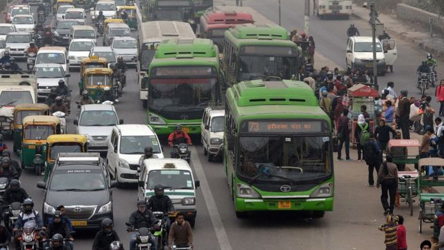 Trânsito em Nova Déli