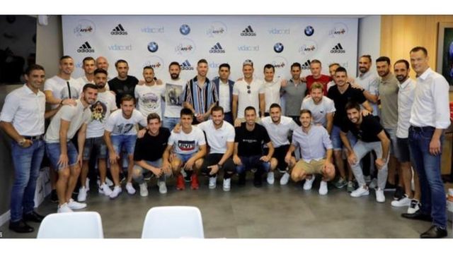Abakinnyi bahagarariye abandi bo muri La Liga bifotoje nyuma y'inama yabaye ku wa gatatu